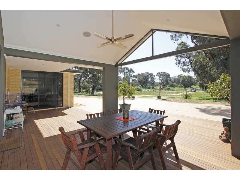 69 Caraway Loop, Two Rocks WA 6037