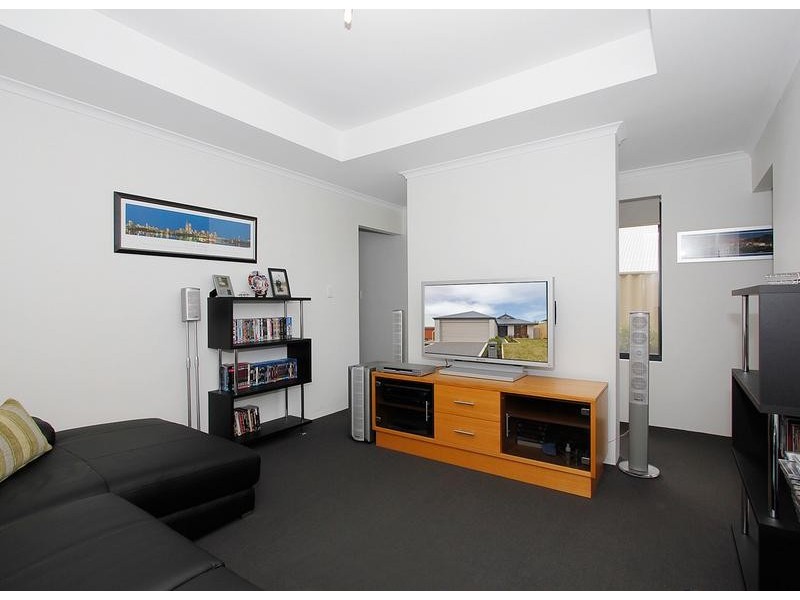 27 Huntly Avenue, Butler WA 6036