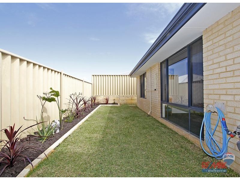 27 Huntly Avenue, Butler WA 6036