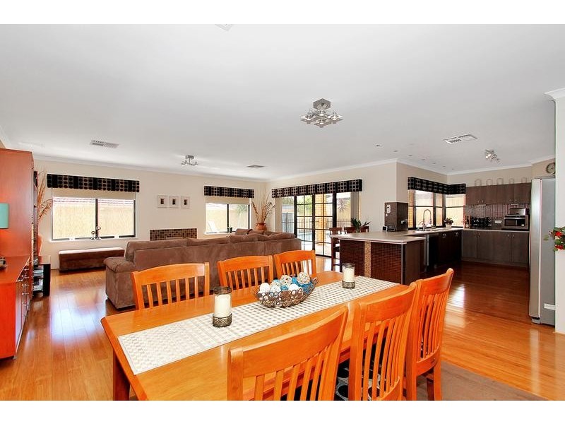 77 Weymouth Boulevard, Quinns Rocks WA 6030