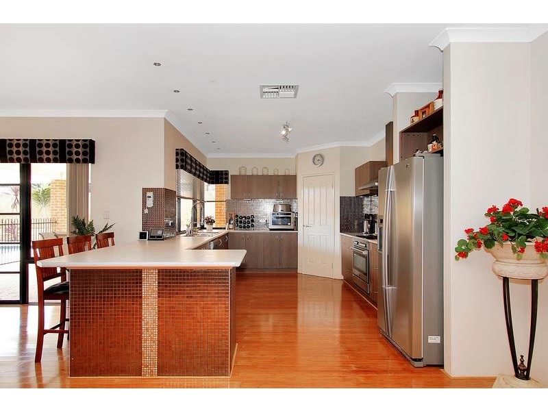 77 Weymouth Boulevard, Quinns Rocks WA 6030