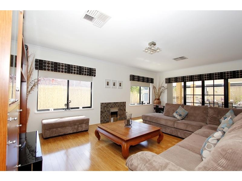 77 Weymouth Boulevard, Quinns Rocks WA 6030