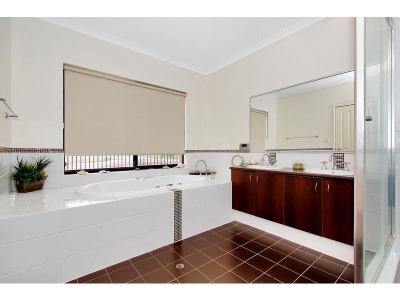 77 Weymouth Boulevard, Quinns Rocks WA 6030