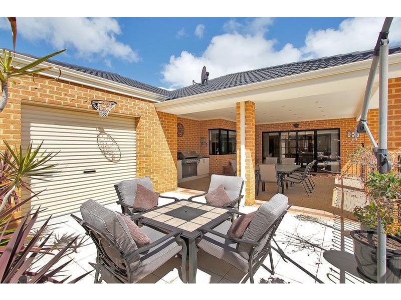 77 Weymouth Boulevard, Quinns Rocks WA 6030