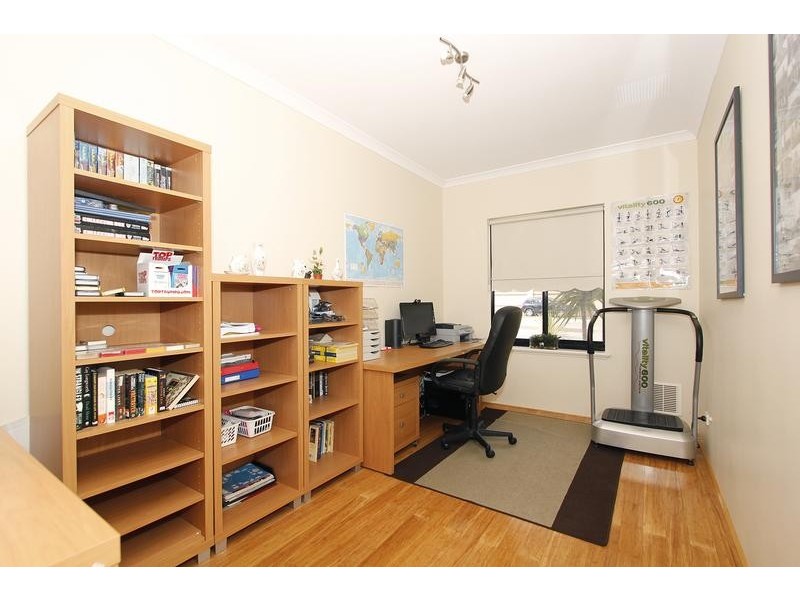 77 Weymouth Boulevard, Quinns Rocks WA 6030