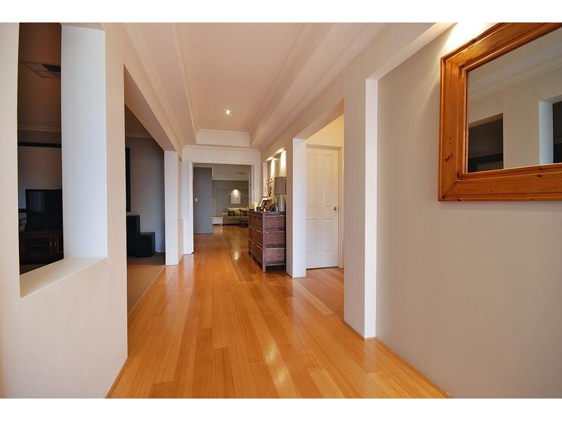 39 Brightlands Circuit, Carramar WA 6031