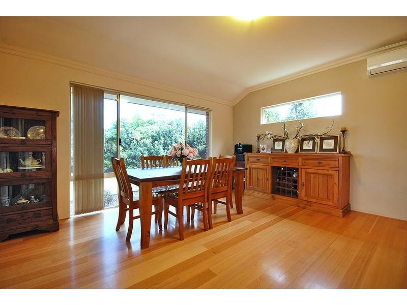 39 Brightlands Circuit, Carramar WA 6031