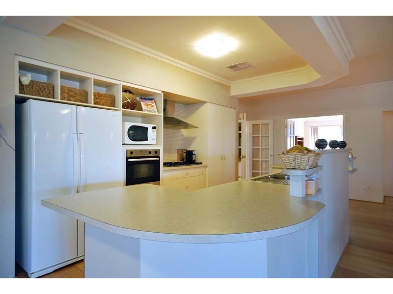 39 Brightlands Circuit, Carramar WA 6031