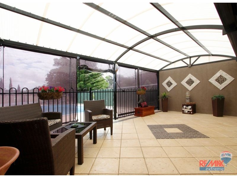 15 Highclere Boulevard, Marangaroo WA 6064