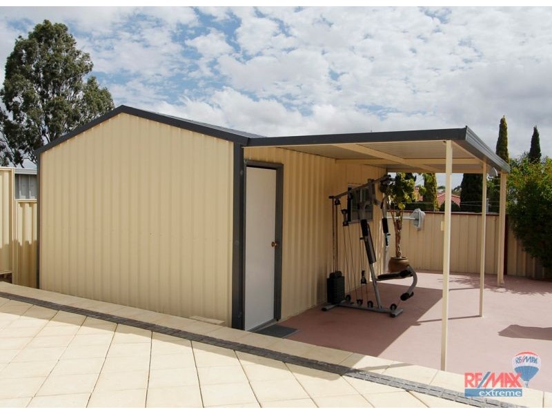 15 Highclere Boulevard, Marangaroo WA 6064