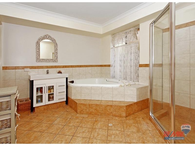 85 Broadbeach Boulevard, Hillarys WA 6025