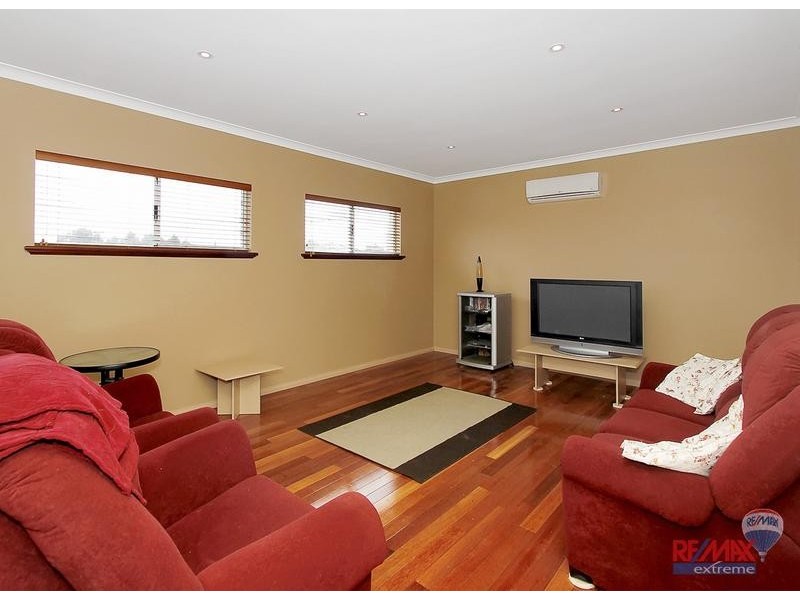 85 Broadbeach Boulevard, Hillarys WA 6025