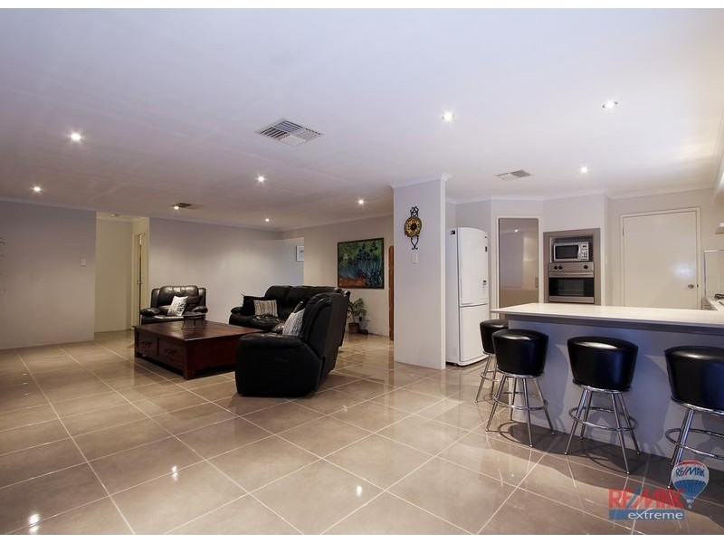 11 Foxton Way, Butler WA 6036