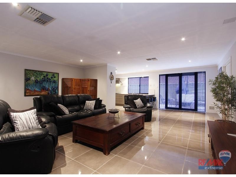 11 Foxton Way, Butler WA 6036