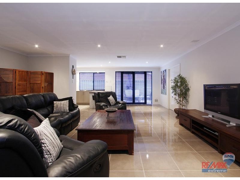 11 Foxton Way, Butler WA 6036