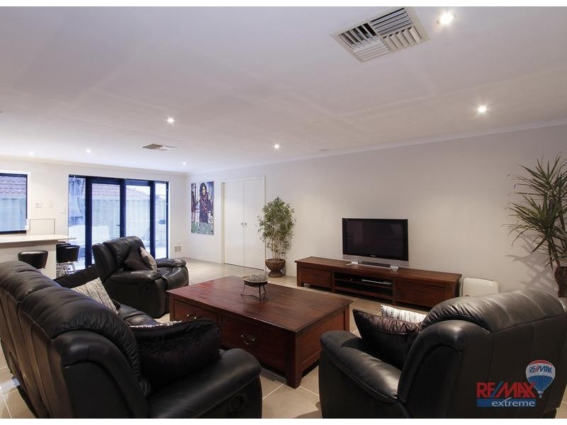 11 Foxton Way, Butler WA 6036