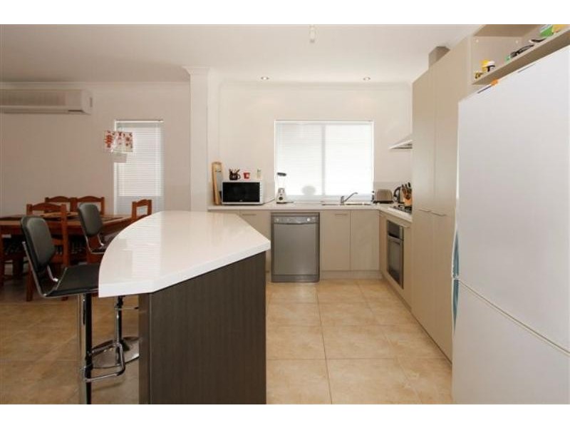 20 Cherokee Green, Clarkson WA 6030