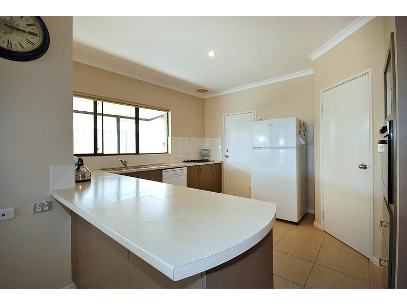 33 Hennessy Drive, Ashby WA 6065