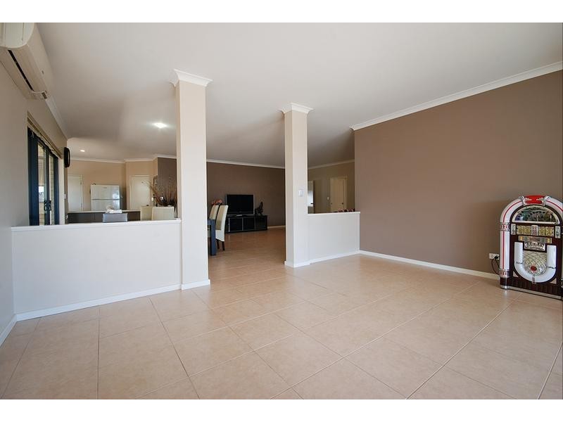 33 Hennessy Drive, Ashby WA 6065