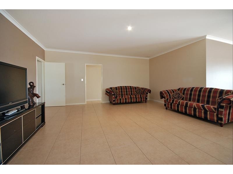 33 Hennessy Drive, Ashby WA 6065