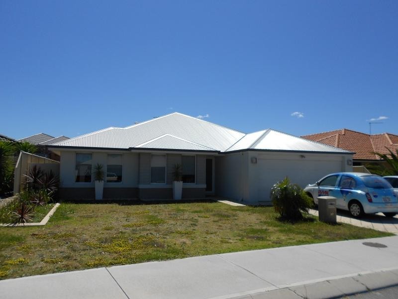 37 Carbine Loop, Banksia Grove WA 6031