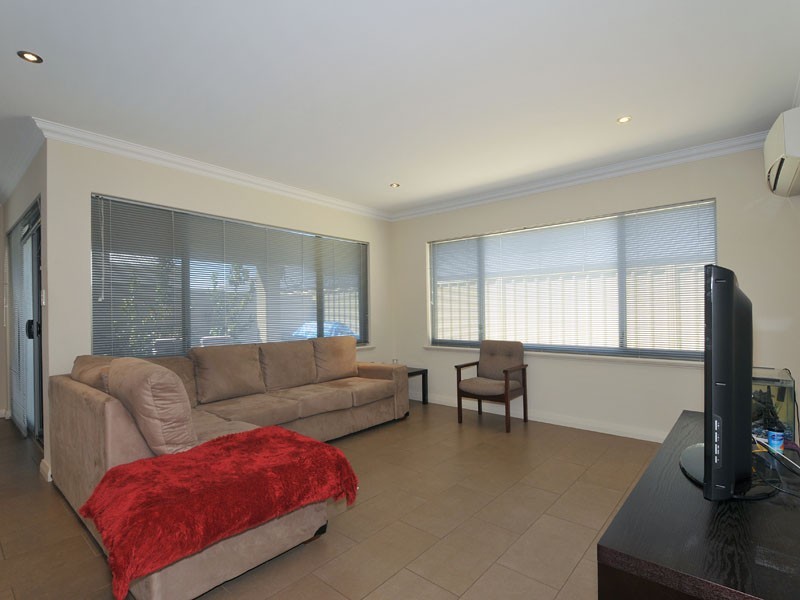 6 Berea Link, Madeley WA 6065