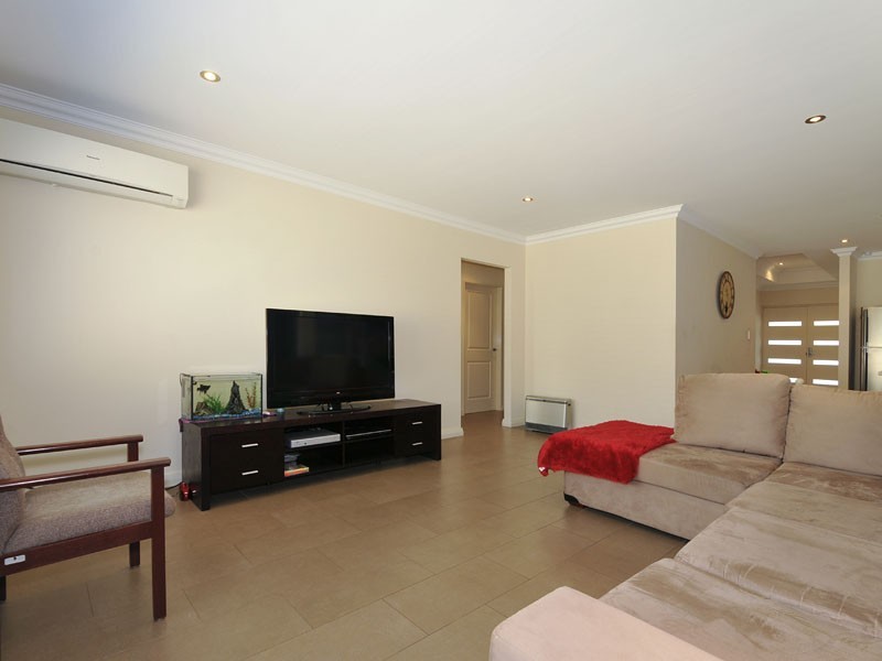 6 Berea Link, Madeley WA 6065