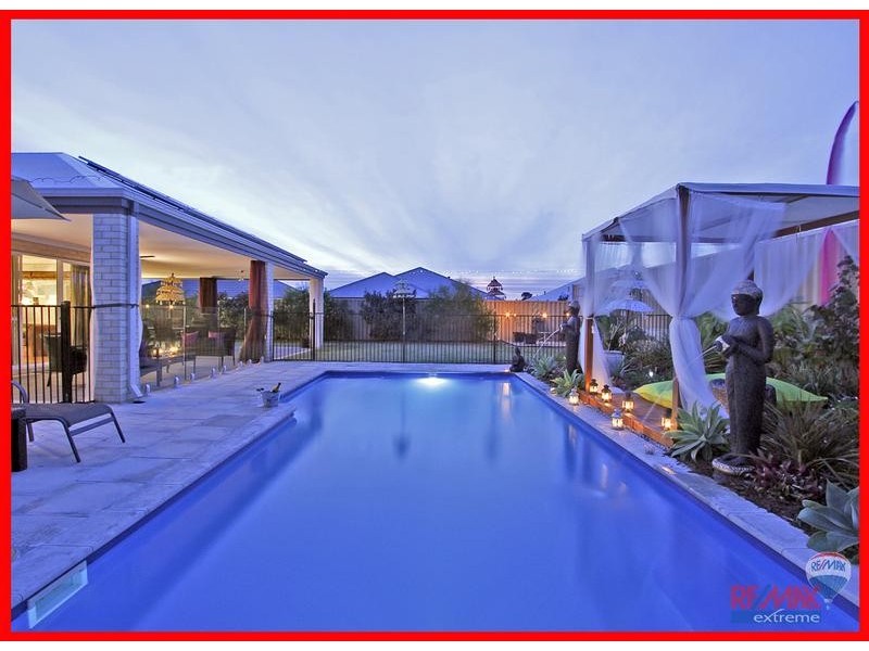 8 Hollyford Parade, Butler WA 6036