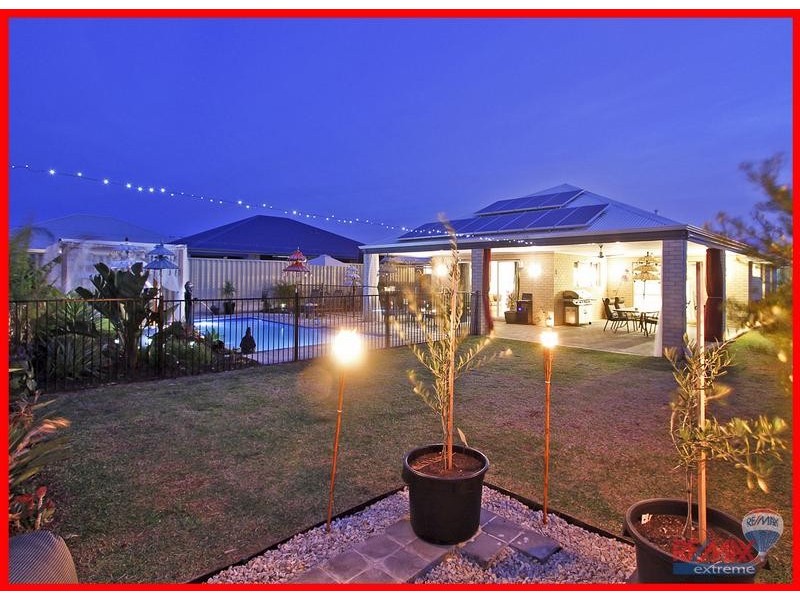 8 Hollyford Parade, Butler WA 6036