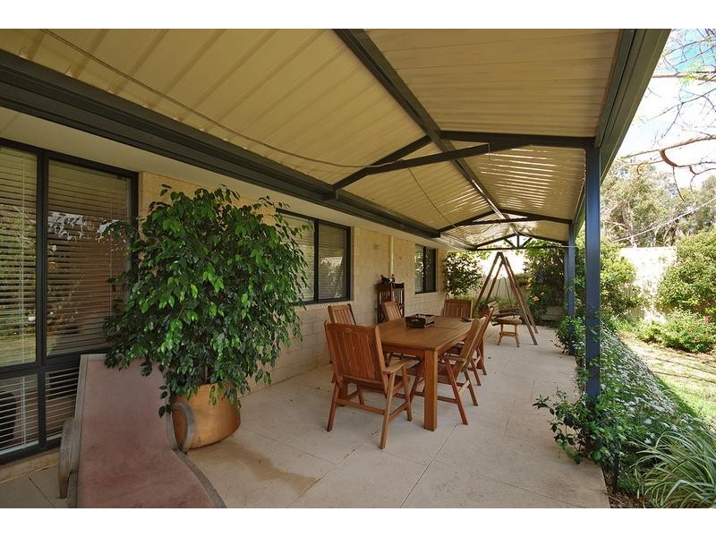 98 Donnelly Ramble, Wanneroo WA 6065