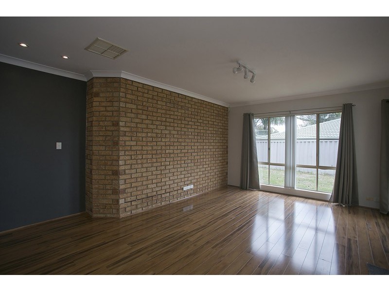 26 Lakevalley Drive, Edgewater WA 6027