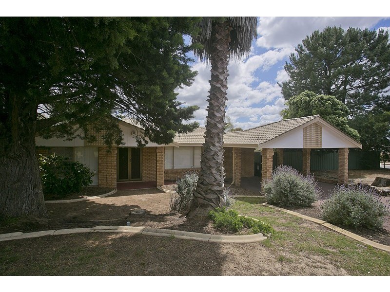 26 Lakevalley Drive, Edgewater WA 6027