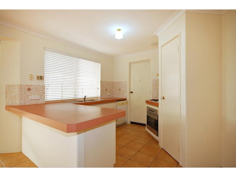 7 Bibbulmun Entrance, Sinagra WA 6065