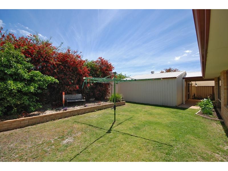 7 Bibbulmun Entrance, Sinagra WA 6065