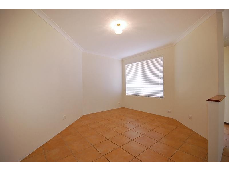 7 Bibbulmun Entrance, Sinagra WA 6065