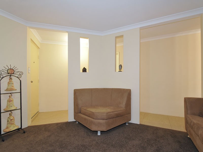 1 Athens Lane, Hocking WA 6065