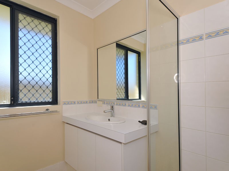 1 Athens Lane, Hocking WA 6065