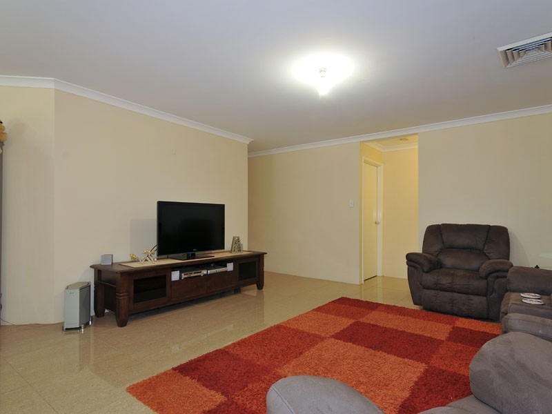 1 Athens Lane, Hocking WA 6065