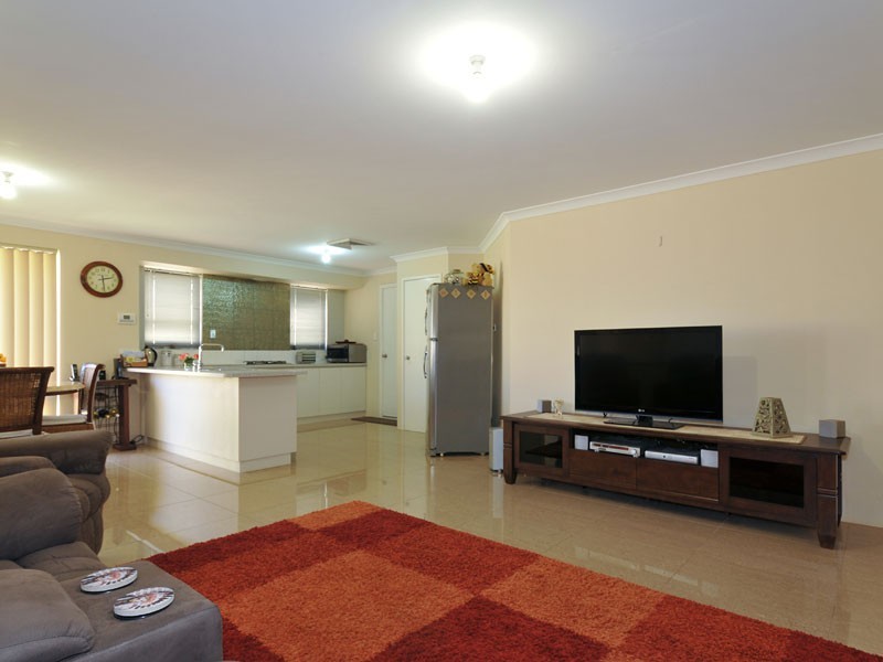 1 Athens Lane, Hocking WA 6065