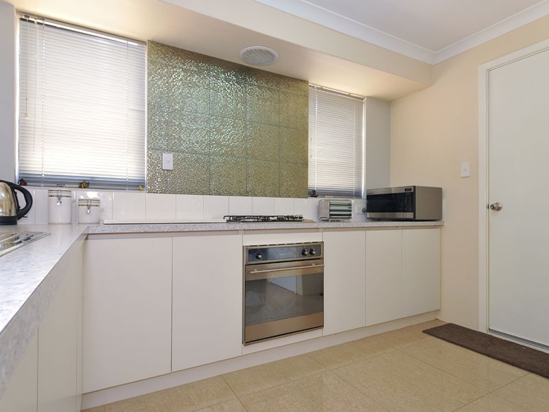 1 Athens Lane, Hocking WA 6065