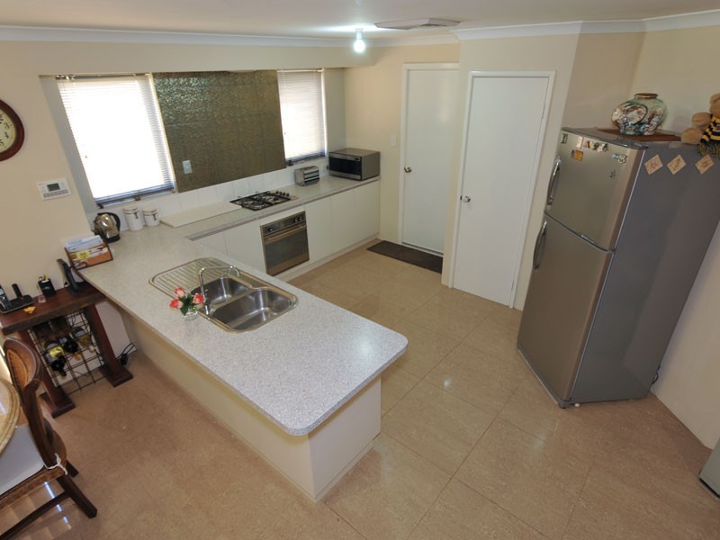 1 Athens Lane, Hocking WA 6065