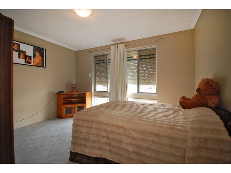 25 Whitfield Drive, Two Rocks WA 6037