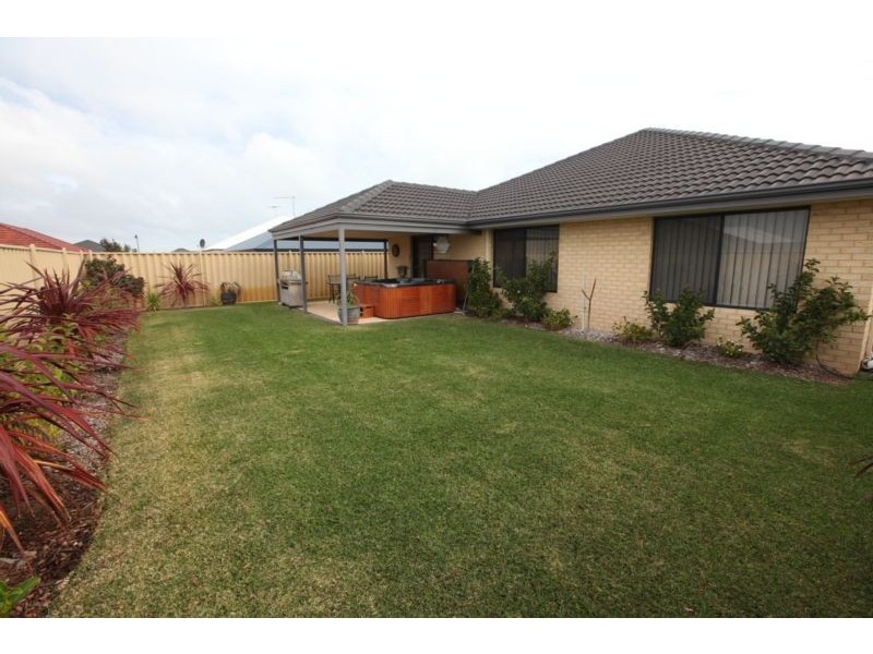 22 Swinford Approach, Butler WA 6036