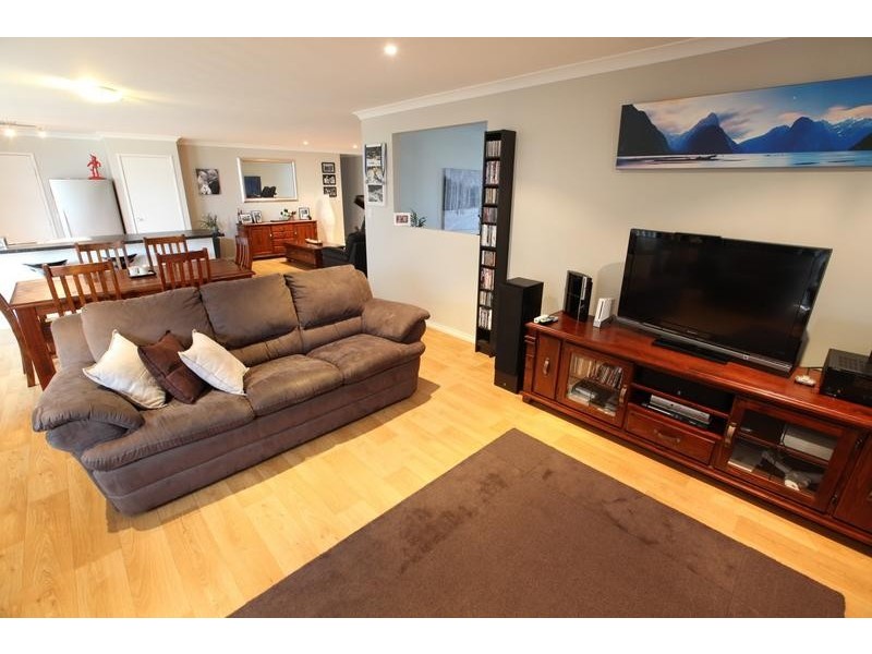 22 Swinford Approach, Butler WA 6036