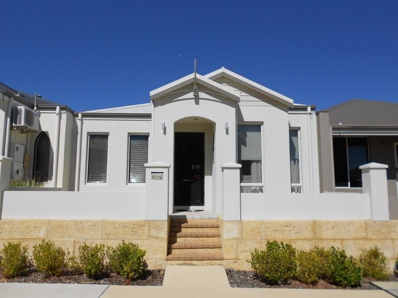 24 Navarre Way, Butler WA 6036