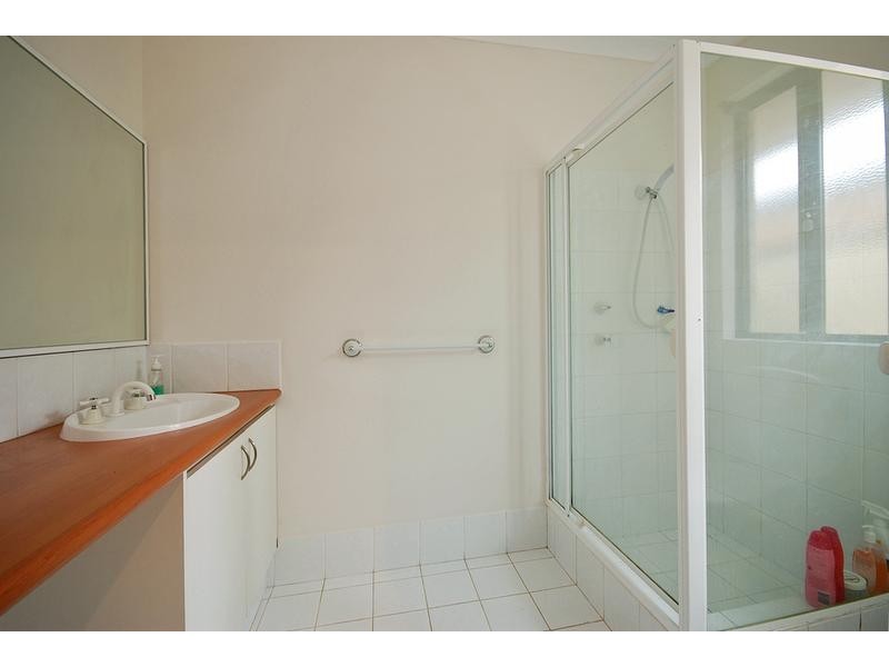 12 Tableland Way, Carramar WA 6031