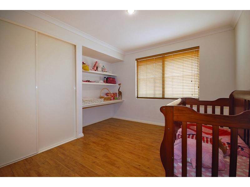 12 Tableland Way, Carramar WA 6031