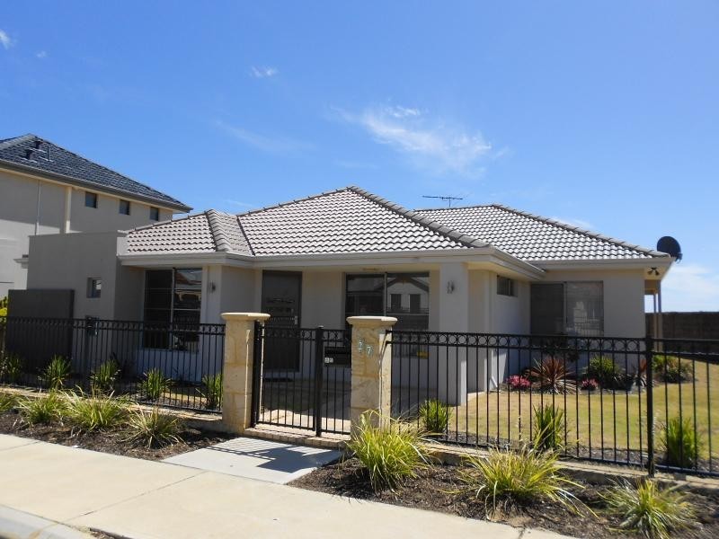 27 Ferryside, Butler WA 6036