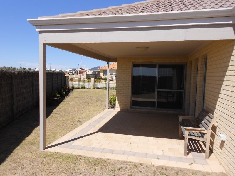 27 Ferryside, Butler WA 6036