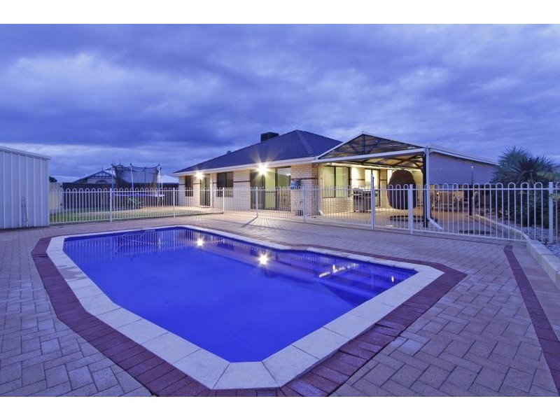 24 Chorley Ave, Butler WA 6036